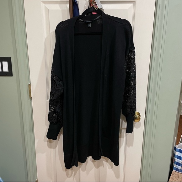 Torrid Black Eyelet Lace Balloon Sleeve Cardigan Sweater 2X EUC - Picture 2 of 7